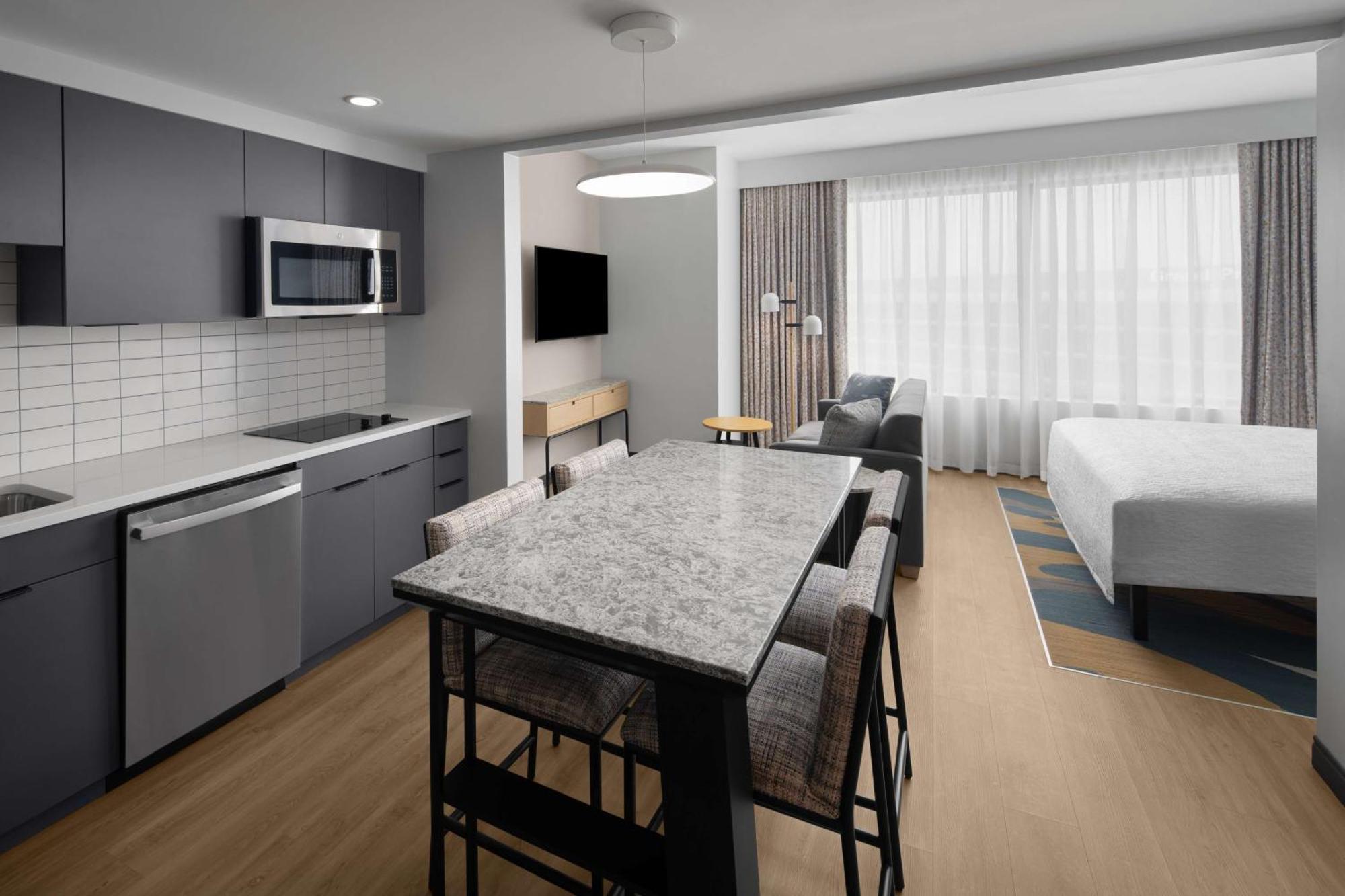 Homewood Suites By Hilton Grand Prairie At Epiccentral Exterior foto